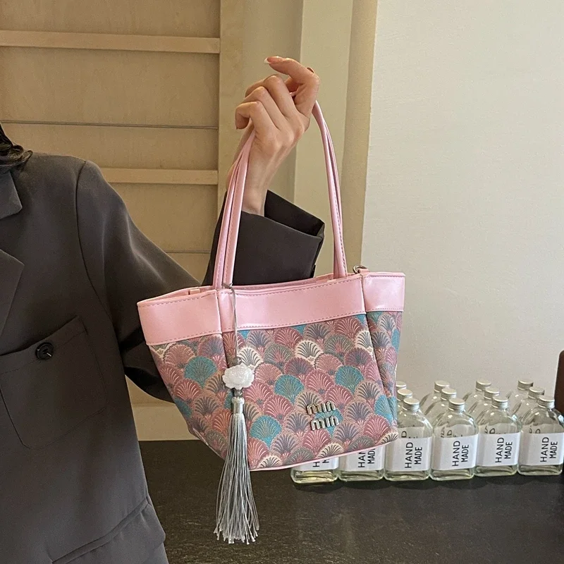 Luxury Women High End Leather  - Luxury Lifestyle City 评论和价格