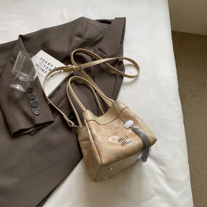 Luxury Women High End Leather  - Luxury Lifestyle City 评论和价格