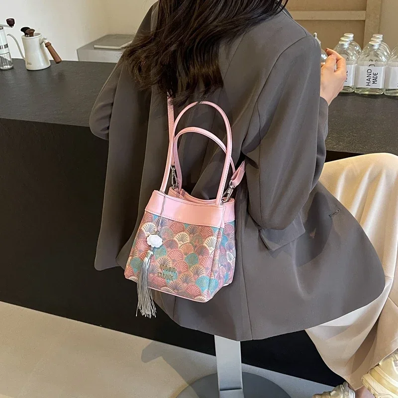 Luxury Women High End Leather  - Luxury Lifestyle City 评论和价格